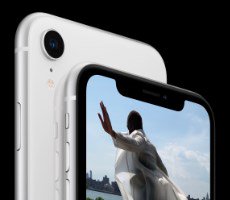 Apple CEO Cook Justifies Premium iPhone XS Max Pricing, Says Innovation Is Expensive