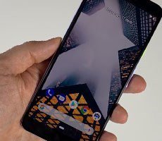 Google Patent Hints At Future Pixel Smartphone With Folding Display