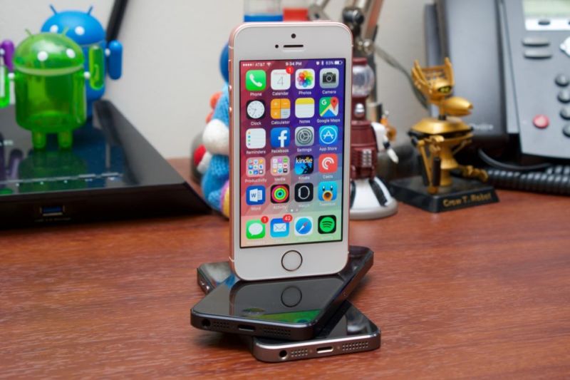 Dealmaster: The iPhone SE is back (again) at Apple, starting at $249