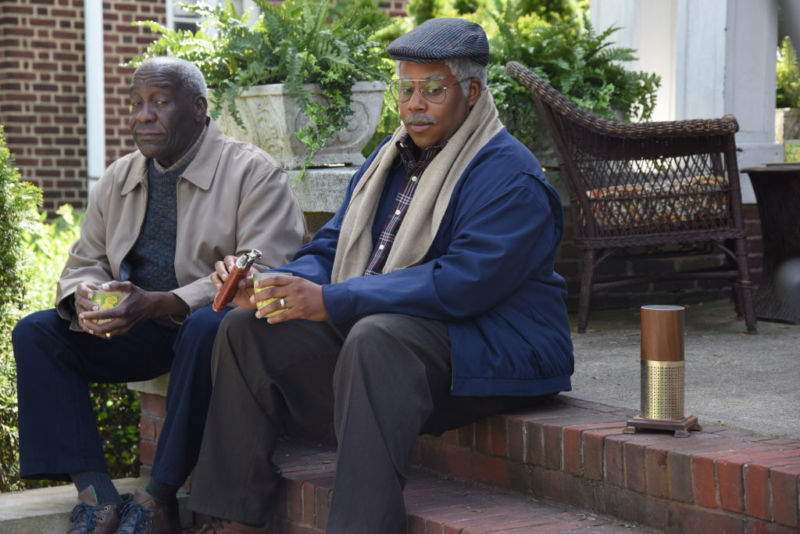 Illinois' Senate had a bill that would ban devices from eavesdropping without telling you. But the Internet Alliance made sure the bill as passed would have no teeth. 