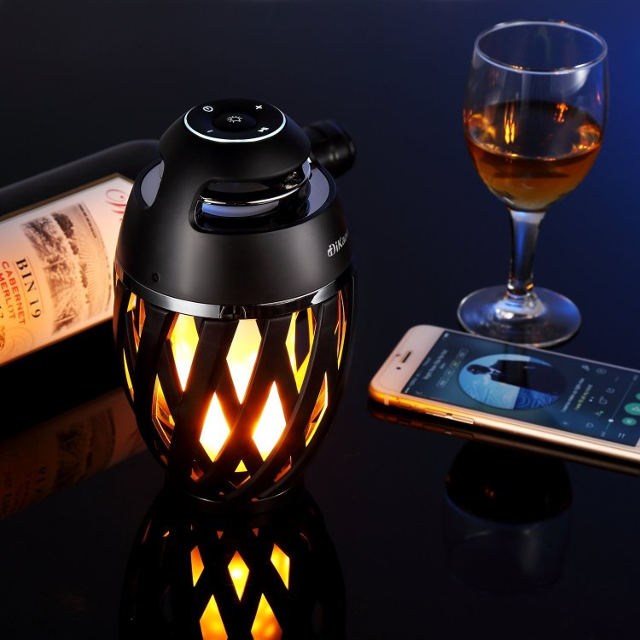 bluetooth-speaker-lantern-1.jpg
