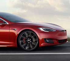 Elon Musk Wildly Claims Tesla EVs Will Be Able Drive Autonomously Coast-to-Coast This Year