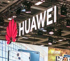 Google Yanks Huawei's Android License Leaving Future Updates, Play Store Access In Limbo