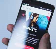Apple Music Climbs Past 60 Million Subscribers In Battle With Spotify