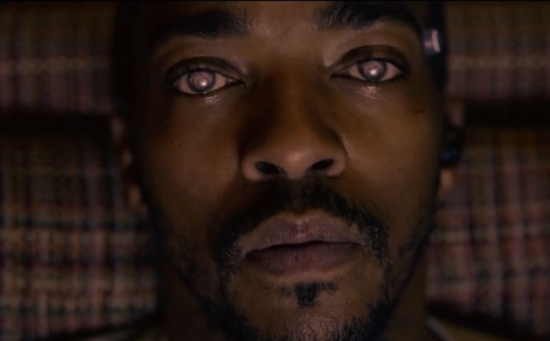 Anthony Mackie is a husband and father who finds himself caught up in a virtual reality game in "Striking Vipers," one of three new <em>Black Mirror</em> episodes.