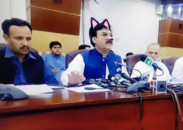 pakistan-press-conference-cat-filter.jpg