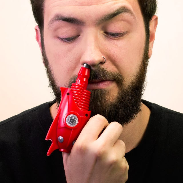ray-gun-nose-hair-trimmer-1.jpg