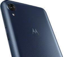 Motorola Moto E6 Budget Phone Offers A Slice Of Android Pie And A Removable Battery