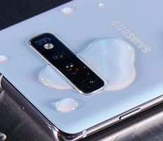 Samsung Facing Lawsuit Over 'Misleading And Deceptive' Galaxy S10 Water Resistance Claims