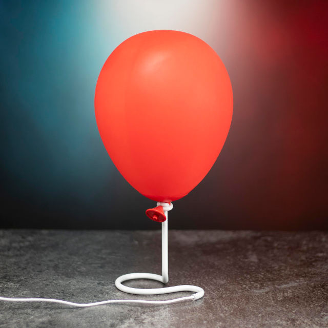 IT-red-balloon-lamp-1.jpg