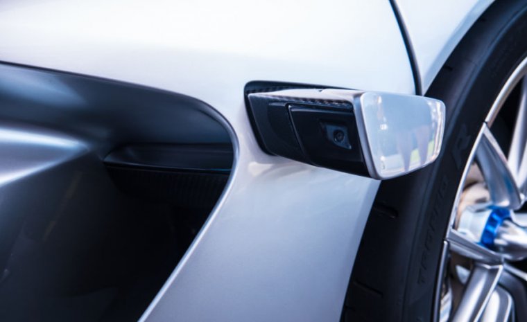 The Lotus Evija electric hypercar will feature cameras instead of side mirrors. 