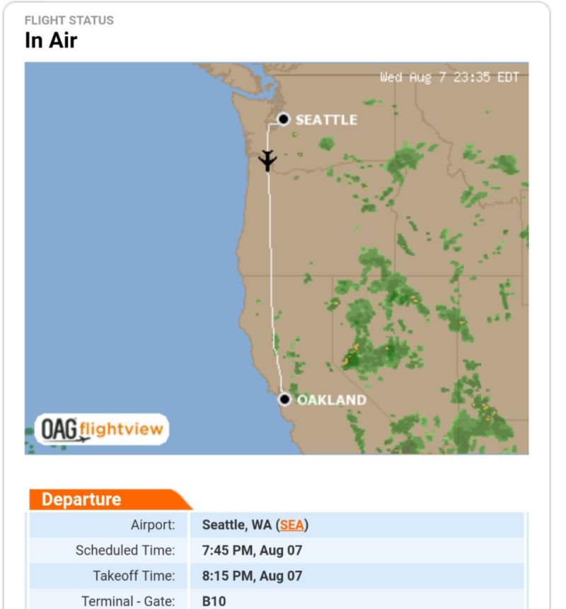 Airline tracks Twitter user’s real-world ID, publishes her flight number