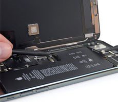 iPhone 11 Pro Max Teardown Revives Rumors Of 2-Way Wireless Charging, Decent Repairability