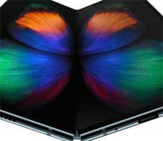 Samsung’s Updated Galaxy Fold Makes Its First Display Failure Debut