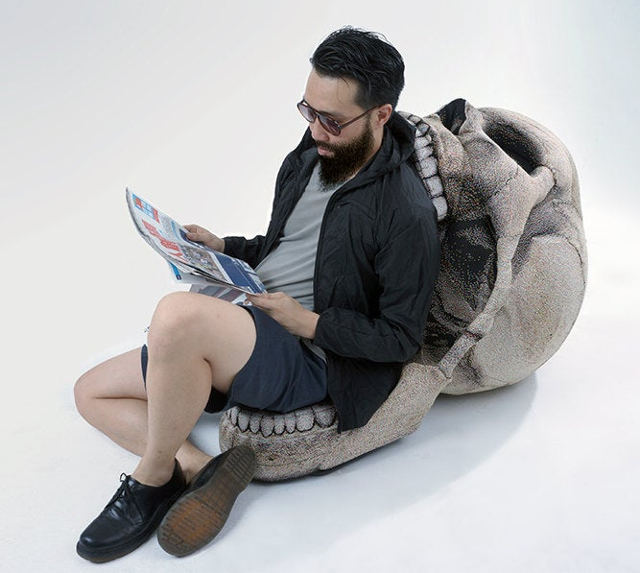skull-chair-1.jpg