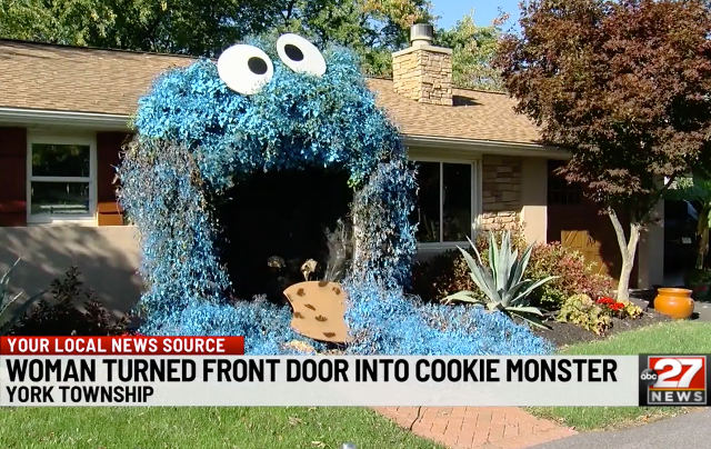 cookie-monster-dead-bushes.jpg