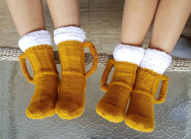 knit-beer-mug-socks-1.jpg