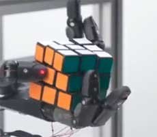 OpenAI Robot Self-Learns To Solve Rubik's Cube With One Hand