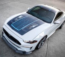 Ford Uncorks Terrifying Electric Mustang Lithium With 900 Horsepower, 6-Speed Manual