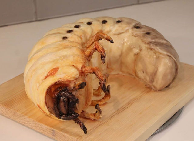 hercules-beetle-cake-1.jpg