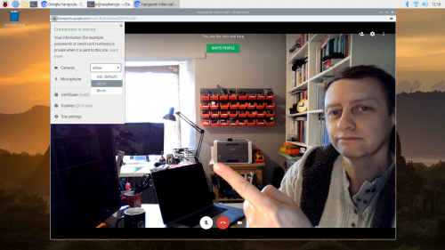 The permissions drop down in Google Hangouts
