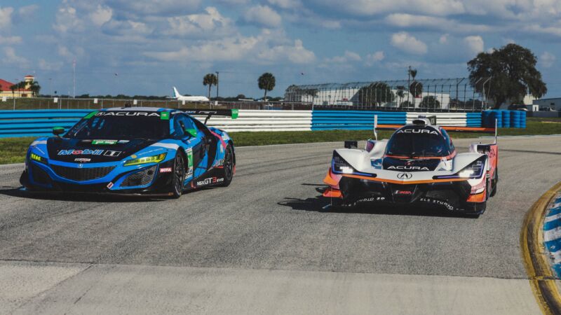 On the left, the Acura NSX GT3 Evo. On the right, the Acura ARX-05.