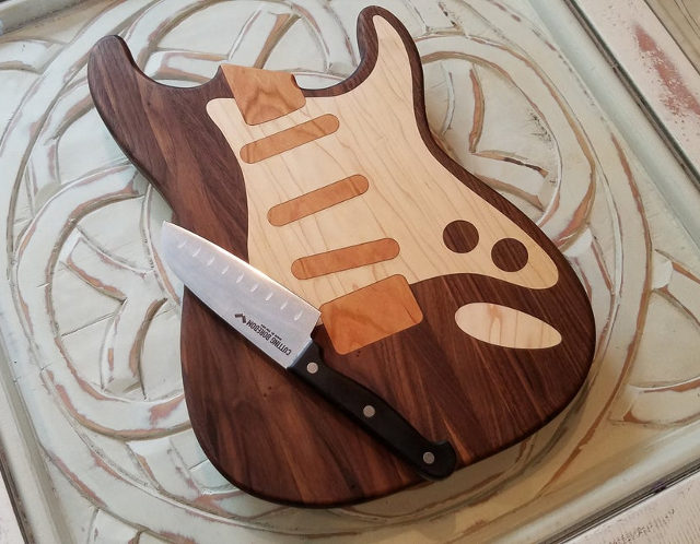 electric-guitar-cutting-boards-1.jpg