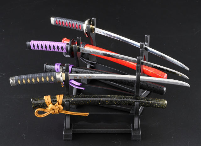 samurai-sword-letter-openers-1.jpg
