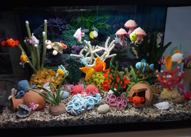 crochet-aquarium.jpg