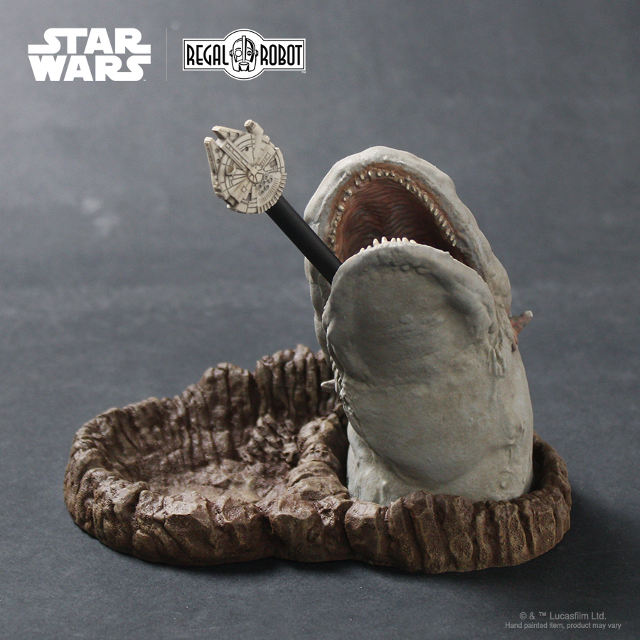 star-wars-space-slug-desk-organizer.jpg