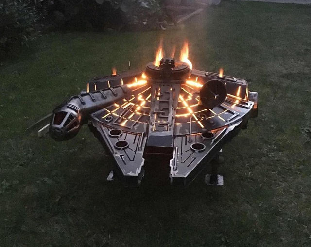 millennium-falcon-fire-pit-1.jpg