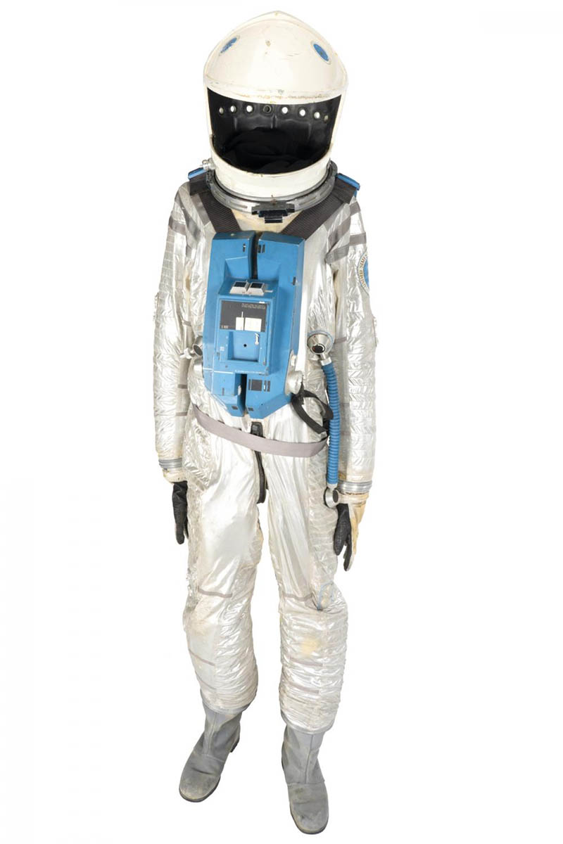 2001-space-suit-auction copy.jpg