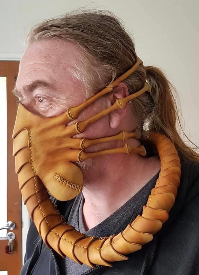 face-hugger-mask.jpg