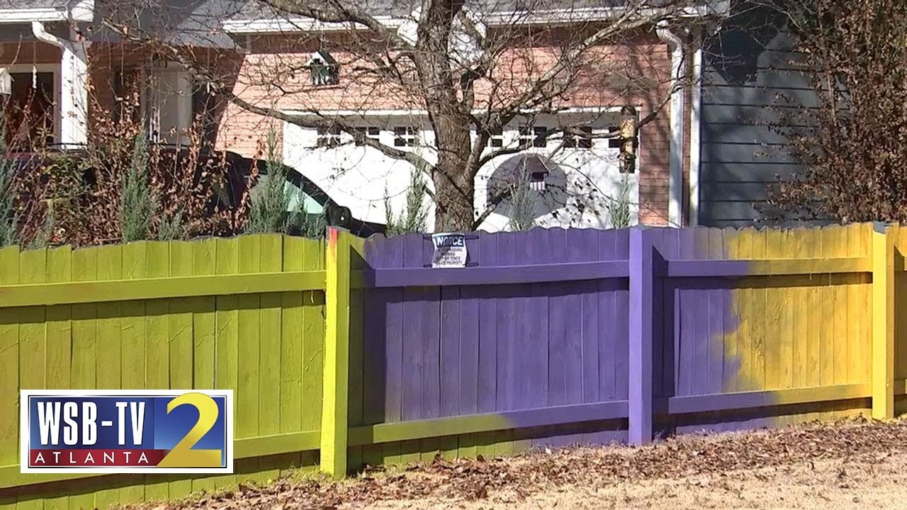 neon-neighbor-fence.jpg