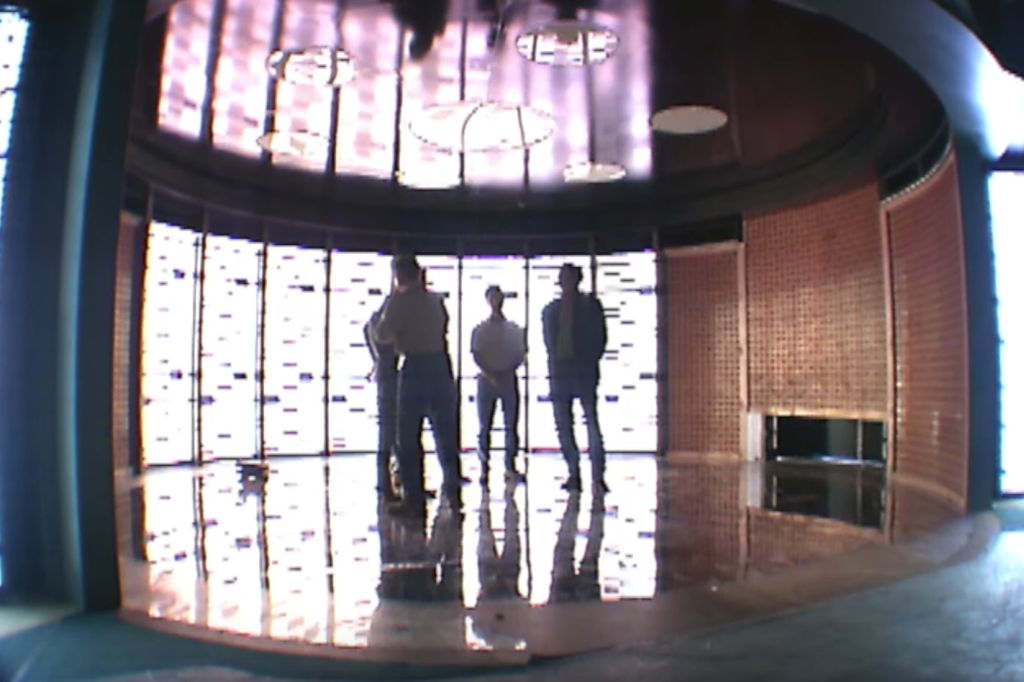 star-trek-experience-behind-the-scenes.jpg