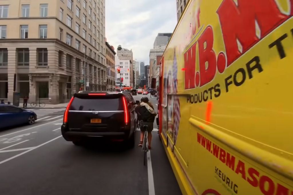bike-messenger-nyc.jpg