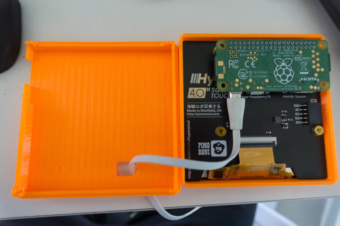 Inside view of the weatherclock digital-analogue clock project.
