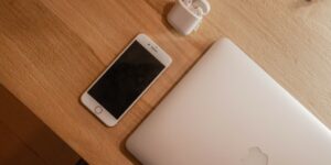 apple phone wooden table table mobile phone