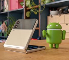 Samsung Galaxy Z Flip3 Review: The Folding Flagship Refined