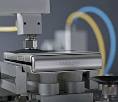 Watch Samsung Torture Tests That Ensure Folding Galaxy Z Fold3 And Flip3 Durability