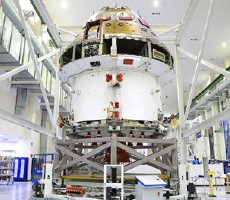 NASA's Fully Stacked Massive Artemis 1 Moon Rocket Looks Amazing