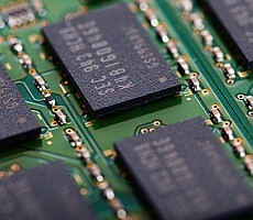 Researchers Demo Blacksmith Rowhammer Slamming Through DDR4 Security Wall, Is DDR5 Safe?