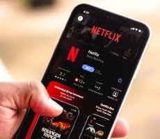 Netflix Bolsters Streaming Arsenal With Android Games In Battle Royale Versus Apple Arcade