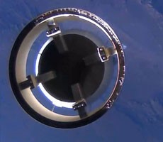 Blue Origin To Blitz Former Football Star Michael Strahan To Space, How To Watch