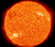 China's $1 Trillion Artificial Sun Fusion Reactor Smokes Our Sun's Output With Record Temps