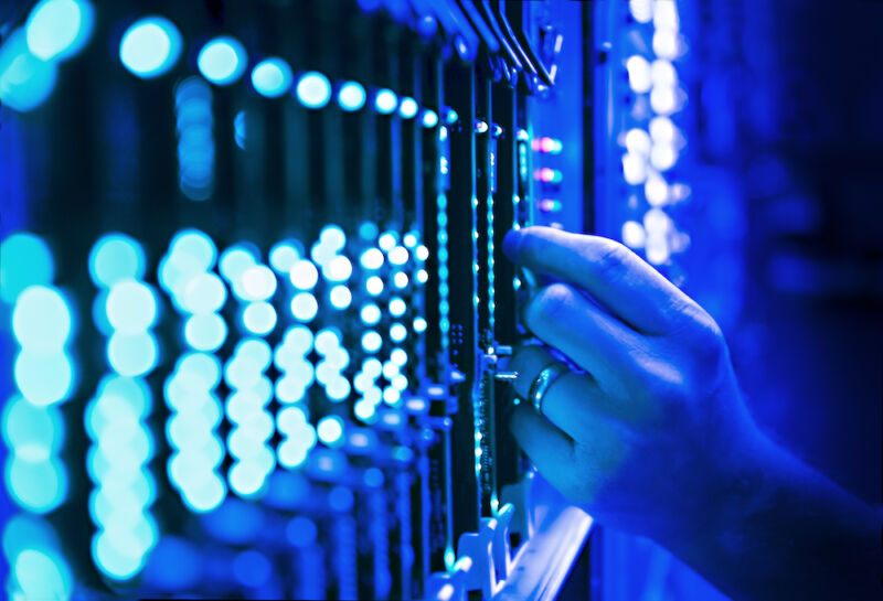 Time-shifted computing could slash data center energy costs by up to 30%