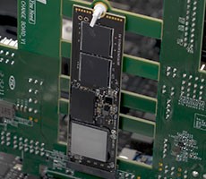Phison Demos First M.2-2580 PCIe 5 Wide SSD Shredding Over 12GB/Sec