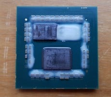 Someone Delidded AMD’s Ryzen 7 5800X3D With 3D V-Cache And It Runs Cooler At Higher Clocks