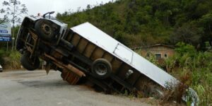 Accident Truck Cart Br Tumbled Truck Tumbled