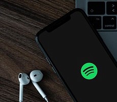 Spotify Brings Separate Shuffle Button For Users Who Cough Up Cash